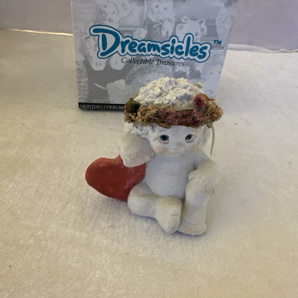 Dreamsicles Cherub Angel 1994 "Happy Heart" Sitting Red Heart DC211